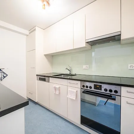 2403 Charmante Dachwohnung Mit Hohen Decken Und Suedbalkon Vulpera